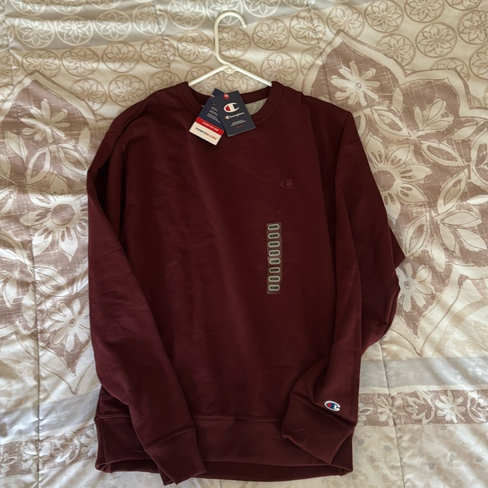 Champion Sweater Crew neck New with Tags Medium Red Sweatshirt